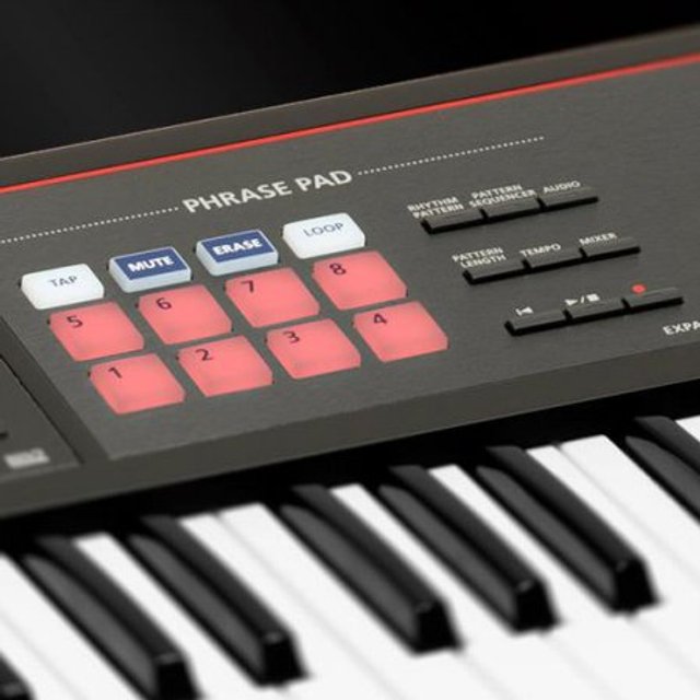 Roland 롤랜드 신디사이저 XPS-30 XPS30 61건반 퍼포먼스 키보드