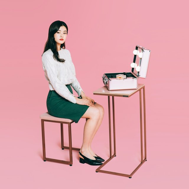 핑크 패브릭 스툴