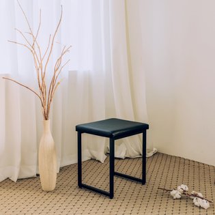 블랙 레더 스툴