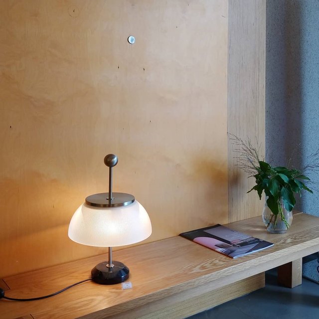 Artemide 알파 블랙 대리석 테이블 램프[컵받침4P 증정]