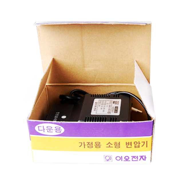 이오전자 소형 다운 가정용 변압기 EVT-01(65VA) 100V