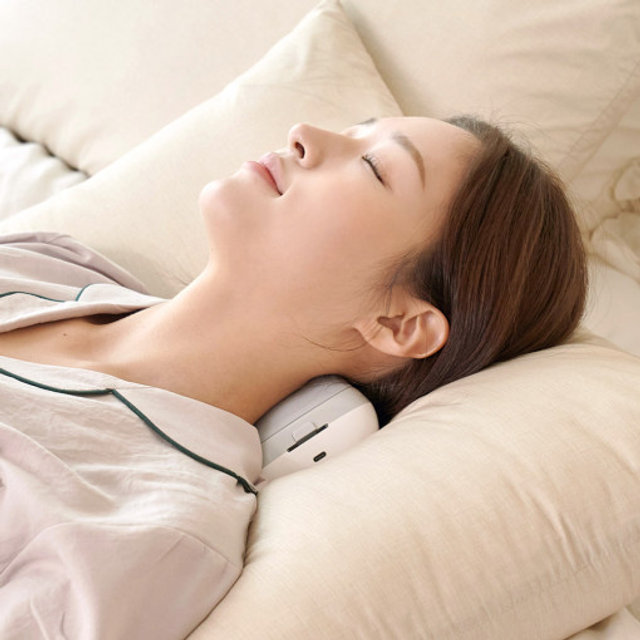 비브아 무선 휴대용 지압 온열 목 어깨 마사지기 안마기