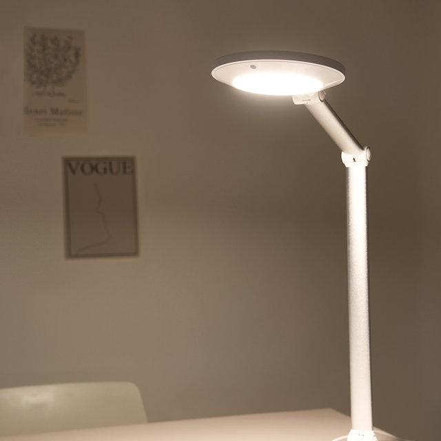 시력보호 LED 스탠드 인비오라이트 프로 INVIOLIGHT PRO