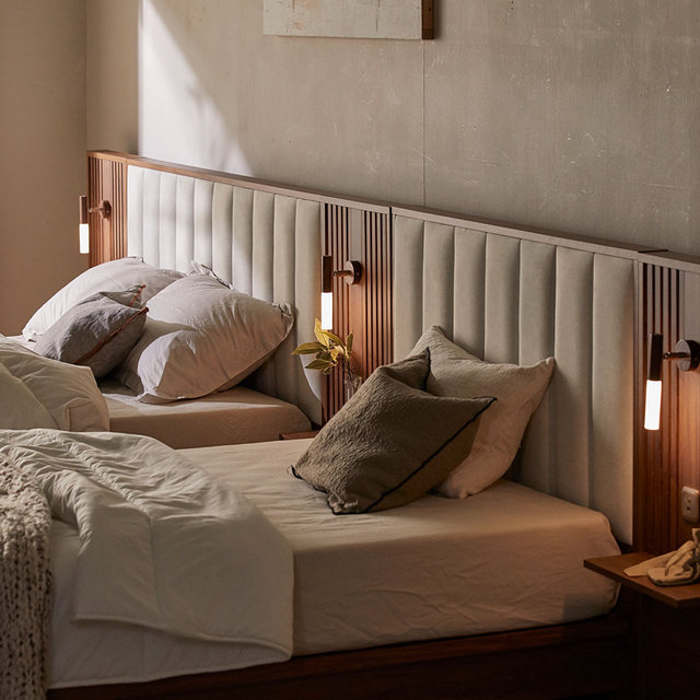 [비밀특가] 로시 패브릭 템바보드 호텔식 수납 침대 Q+7존독립