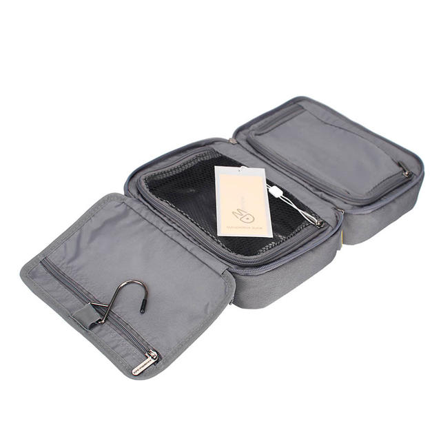 만다리나덕 SMILE GO NECESSAIRE JNN02465 Steel