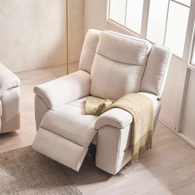 [결제시5%추가][비밀특가] 코모아 가죽 1인용 전동 리클라이너 소파 무중력 의자