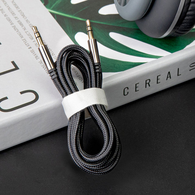 AUX 케이블 3.5mm 스테레오 오디오 스피커 연결선 차량 TRS 옥스선 2m