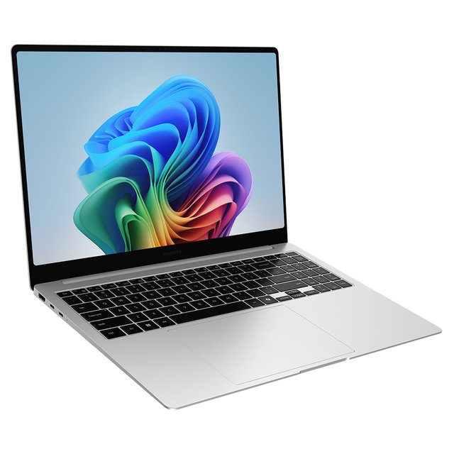 갤럭시북5 Pro 노트북 NT940XHA-KC51S (Ultra5 226V 16GB 512G 35.6cm WQXGA+, Touch AMOLED+Anti Glare  Win11 실버)