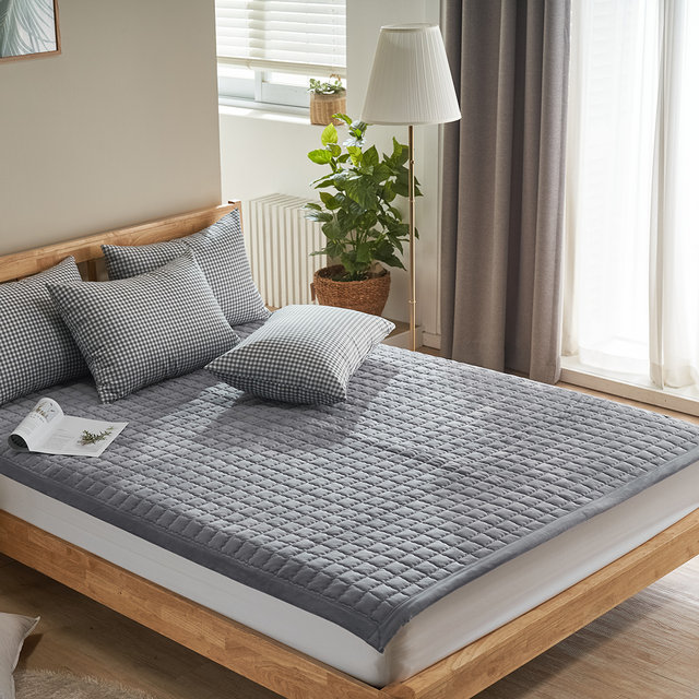 러블리체크 포근한 극세사 침구 카페트 겸 패드 Q