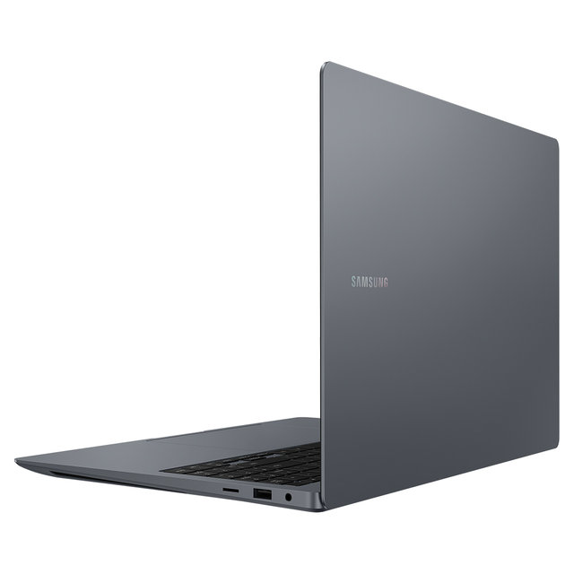삼성전자 갤럭시북4 울트라 NT960XGL-X92A RTX4070 메모리32GB SSD1TB 고사양 게이밍노트북