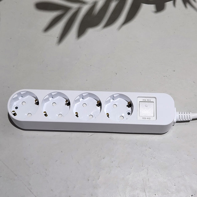 국산 과부하차단 멀티탭 4구 1.5m 16A 3200W