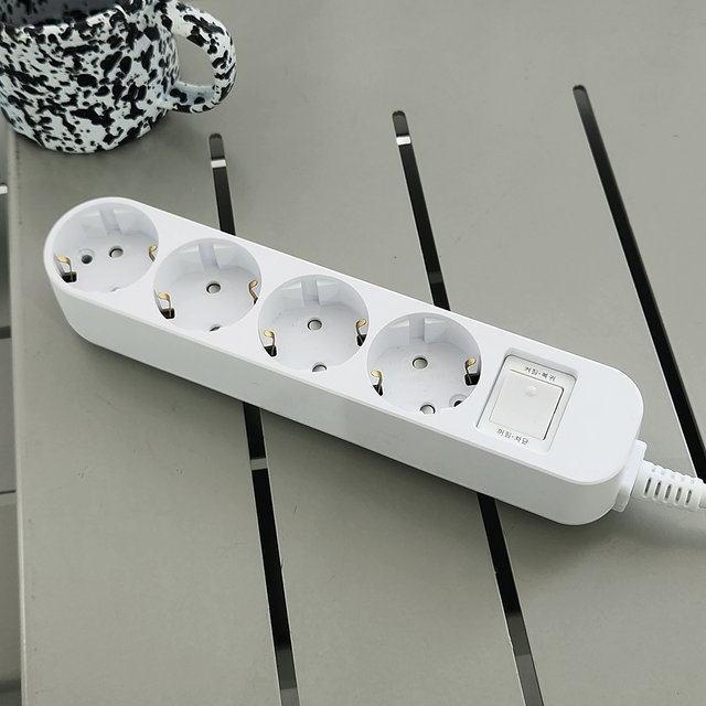 국산 과부하차단 멀티탭 4구 1.5m 16A 3200W