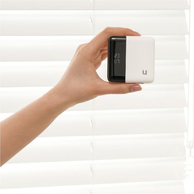 유토렉스 클린핏 무선 휴대용 칫솔살균기 UTC-3700W 히팅 UV 살균 건조 시계형 LCD 자동살균 단품