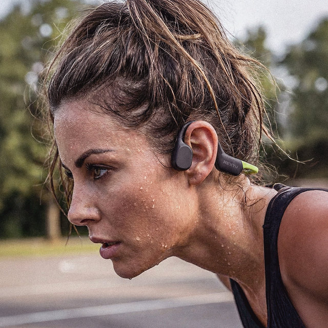 넥스트유 이어비트B1 오픈형 골전도 이어폰 IP68 완전 방수 방진 블루투스 이어폰 런닝 수영 자전거
