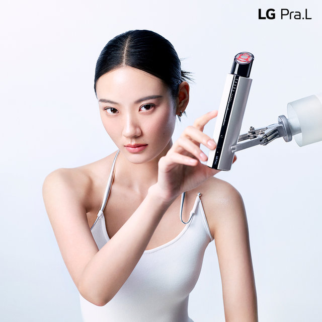 [비노출] LG 프라엘 수퍼폼 써마샷 얼티밋 (앰플 or 세럼 랜덤 증정, 리뷰 올리브영 1만원권)