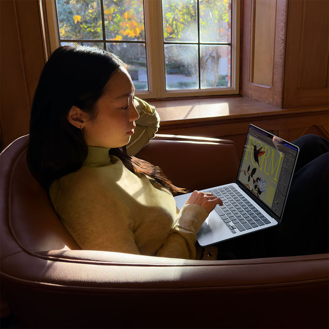 맥북에어 13 M5, 10코어 CPU, 10코어 GPU, 24GB RAM, 1TB SSD - 스카이 블루 [MDHK4KH/A]